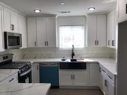 Kitchen - 2100 Bell Ave, Corcoran, CA 93212 photo 3 of 3