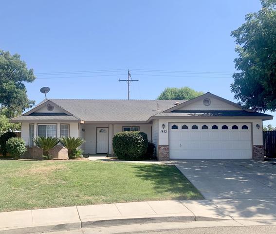 1452 Betty St, Exeter, CA 93221