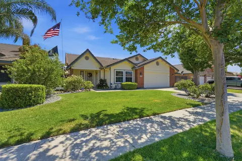 89 Devon Dr, Lemoore, CA 93245 photo 8