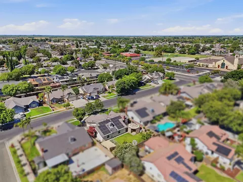 89 Devon Dr, Lemoore, CA 93245 photo 49
