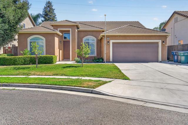 1983 Malvasia Ct, Tulare, CA 93274