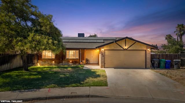1660 W Gerry Ct, Porterville, CA 93257