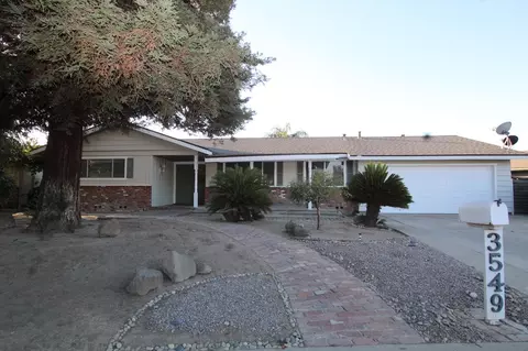 3549 W Mccormick Dr, Visalia, CA 93277