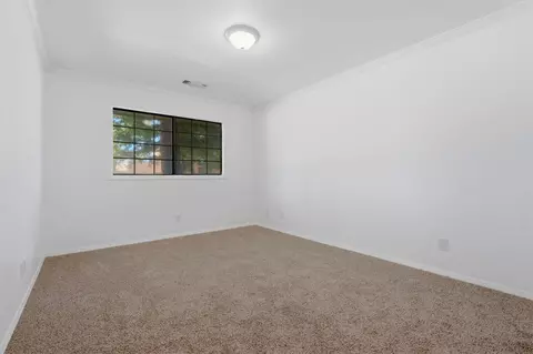 636 E Mesa Ave, Fresno, CA 93710 photo 17