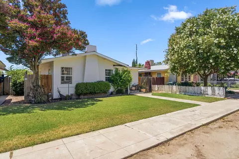 Exterior - 236 S C St, Exeter, CA 93221 photo 2 of 6