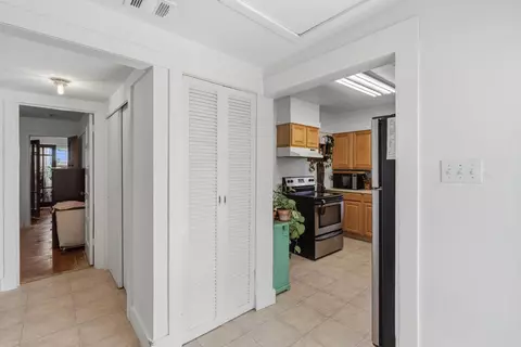Entry Way - 236 S C St, Exeter, CA 93221 photo 2 of 2