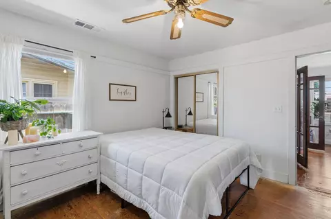 Bedroom - 236 S C St, Exeter, CA 93221 photo 4 of 4