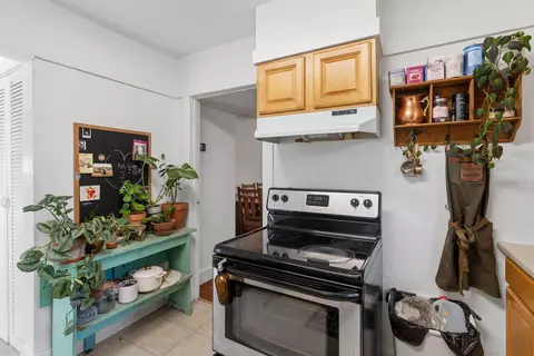 Kitchen - 236 S C St, Exeter, CA 93221 photo 2 of 2