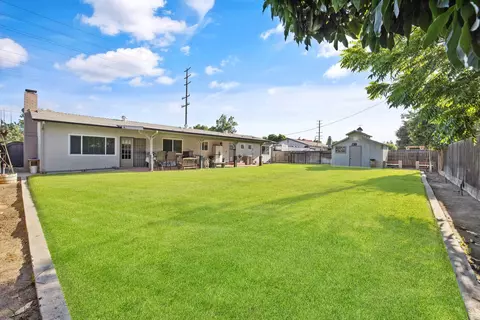 Exterior - 1716 E Academy Ave, Tulare, CA 93274 photo 12 of 13