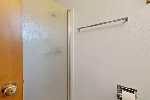 Bath - 1716 E Academy Ave, Tulare, CA 93274 photo 4 of 4