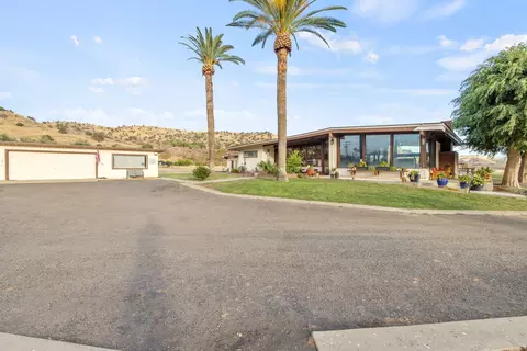 31204 Sierra Dr #4, Exeter, CA 93221 photo 2