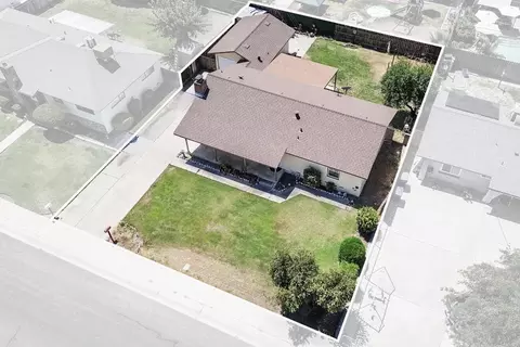 View/Area - 2925 E Meadow Ave, Visalia, CA 93292 photo 3 of 6