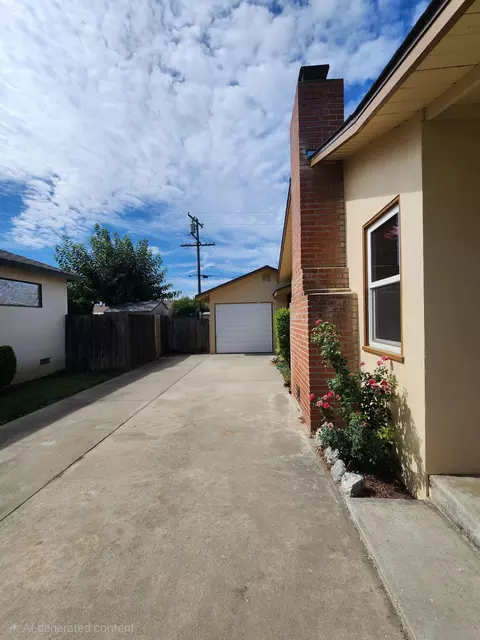 Exterior - 2925 E Meadow Ave, Visalia, CA 93292 photo 4 of 15