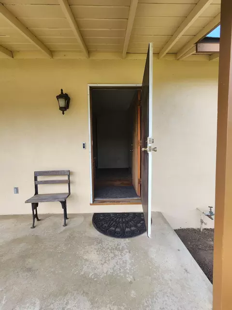 Entry Way - 2925 E Meadow Ave, Visalia, CA 93292 photo 1 of 2