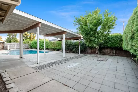 1237 S Clover St, Visalia, CA 93277 photo 19