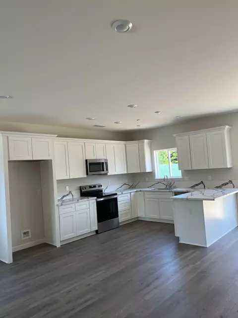 Kitchen - 929 W 6th St, Merced, CA 95341 photo 2 of 2
