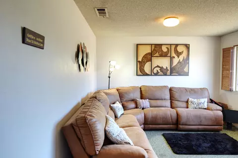 241 E Berkeley Ave, Tulare, CA 93274 photo 7