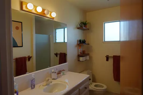 241 E Berkeley Ave, Tulare, CA 93274 photo 27