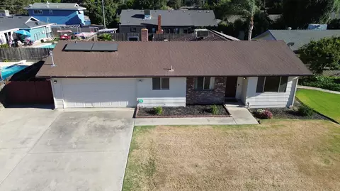 241 E Berkeley Ave, Tulare, CA 93274 photo 35