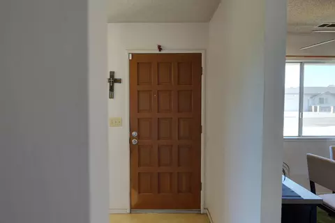 241 E Berkeley Ave, Tulare, CA 93274 photo 5