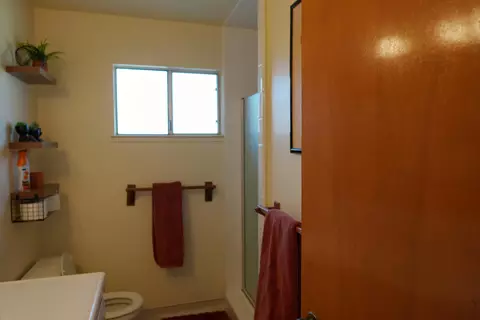 241 E Berkeley Ave, Tulare, CA 93274 photo 28