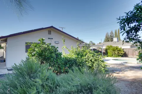 241 E Berkeley Ave, Tulare, CA 93274 photo 30