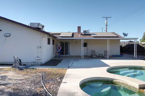 241 E Berkeley Ave, Tulare, CA 93274 photo 29