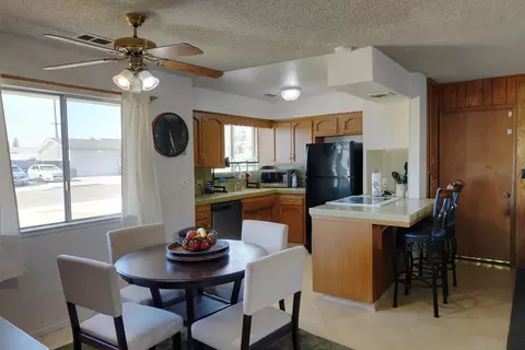 241 E Berkeley Ave, Tulare, CA 93274 photo 9