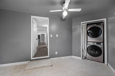 2242 E Howard Ave, Visalia, CA 93292 photo 27