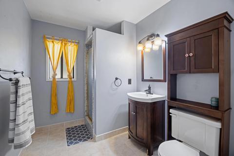 2242 E Howard Ave, Visalia, CA 93292 photo 25