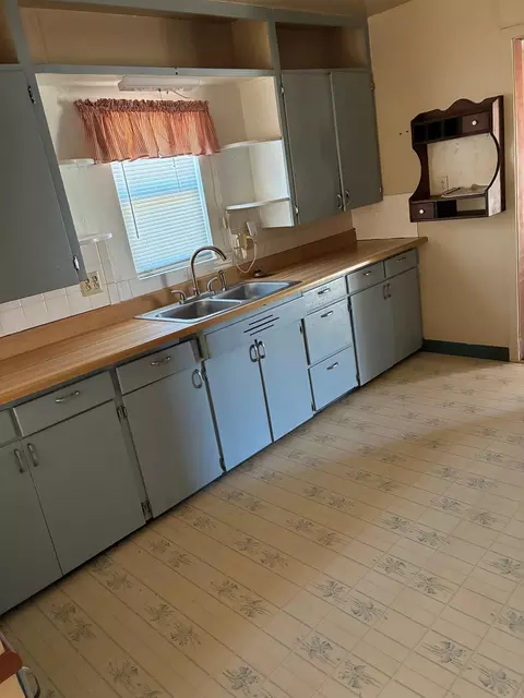223 S Evans Rd, Tipton, CA 93272 photo 4