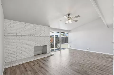 1008 E Myrtle St, Hanford, CA 93230 photo 5