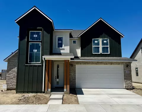 1036 S Madrid Ave, Tulare, CA 93274