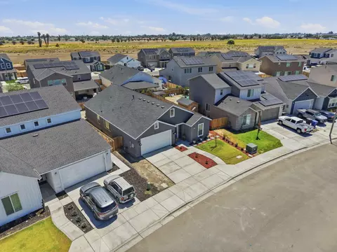 View/Area - 530 Baylor Dr, Lemoore, CA 93245 photo 1 of 9