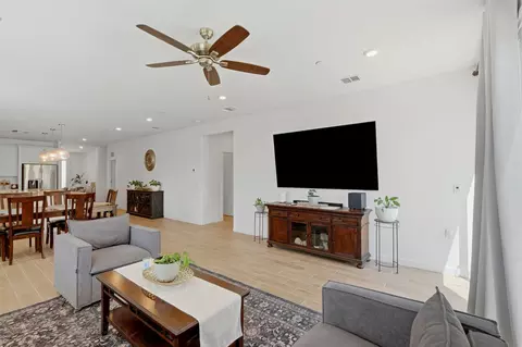 Living - 530 Baylor Dr, Lemoore, CA 93245 photo 3 of 3