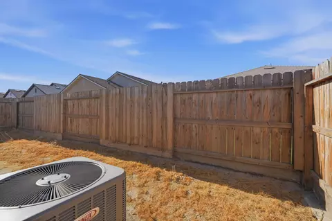 554 Green Ln, Lemoore, CA 93245 photo 20