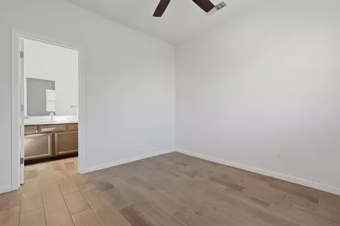 554 Green Ln, Lemoore, CA 93245 photo 17