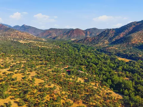 Redbud Trail, Three Rivers, CA 93271 photo 10