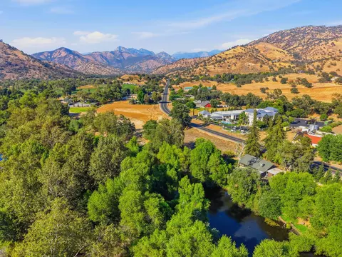 Sierra Drive, Three Rivers, CA 93271 photo 4