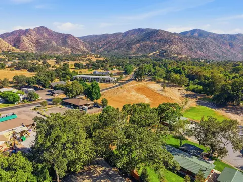 Sierra Drive, Three Rivers, CA 93271 photo 15
