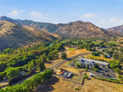 Sierra Drive, Three Rivers, CA 93271 photo 12