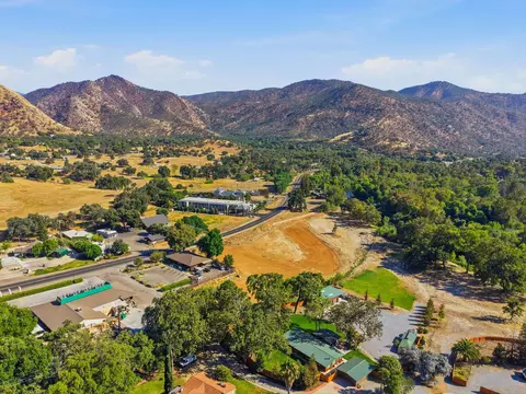 Sierra Drive, Three Rivers, CA 93271 photo 8