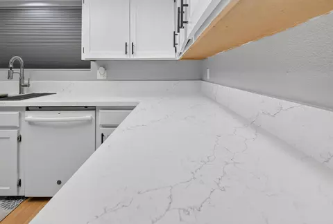 Kitchen - 924 E Oakridge Ave, Visalia, CA 93292 photo 11 of 11