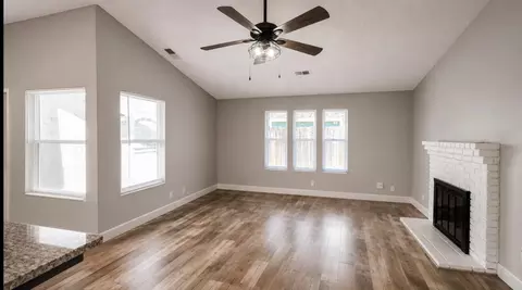 Living - 1403 E Sunnyview Ave, Visalia, CA 93292 photo 2 of 2