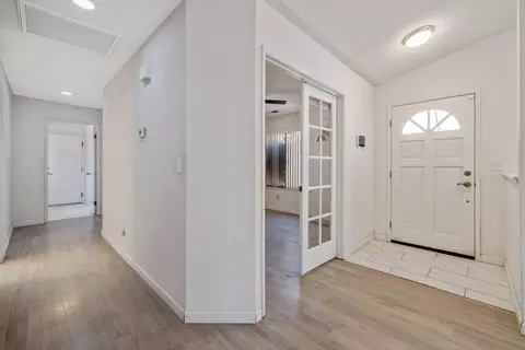 1811 E Vine, Visalia, CA 93292 photo 10