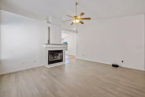 1811 E Vine, Visalia, CA 93292 photo 6