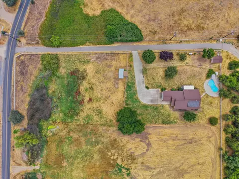 View/Area - 33485 Globe Dr, Springville, CA 93265 photo 12 of 12