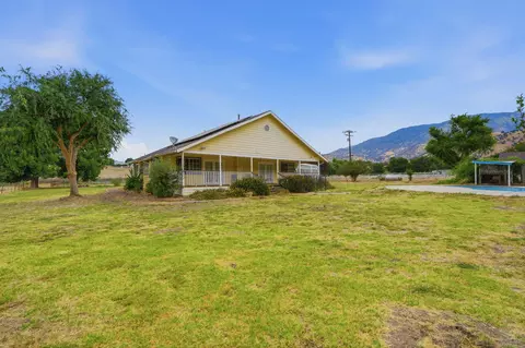 Exterior - 33485 Globe Dr, Springville, CA 93265 photo 8 of 12