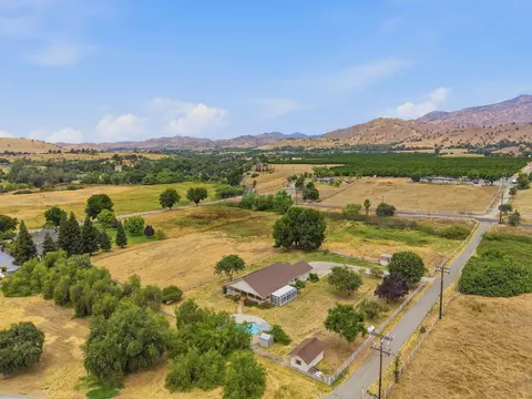 View/Area - 33485 Globe Dr, Springville, CA 93265 photo 9 of 12