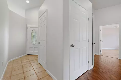 Entry Way - 33485 Globe Dr, Springville, CA 93265 photo 1 of 1